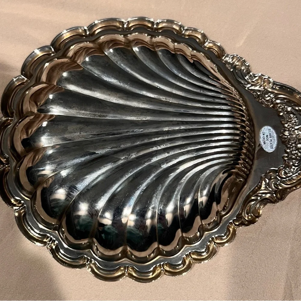 Silverplate Shell-Shaped Bowl Baroque & Rococo Style Classic Shell Pattern. - Picture 5 of 5